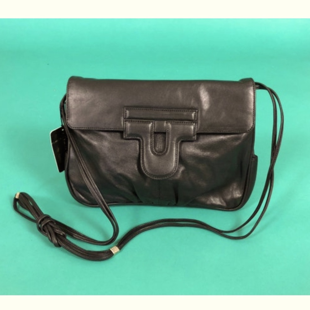 Vintage 80s Black Genuine Leather Mint Condition Brio U Snap Shoulder Purse